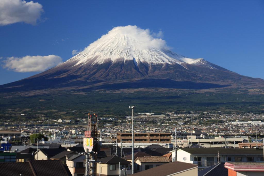 Fuji-Shi Business Hotel Furuiya Ryokan Fudżi Zewnętrze zdjęcie